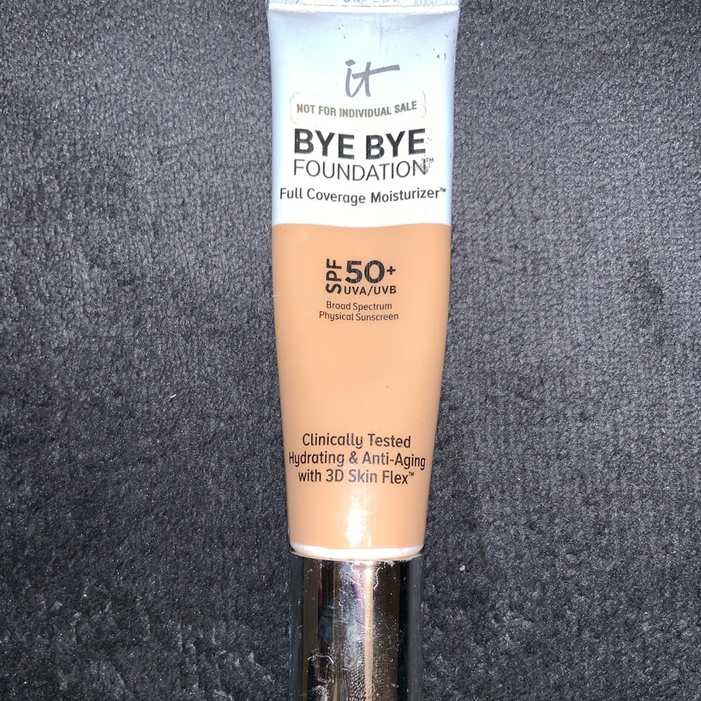 It cosmetics bye bye foundation